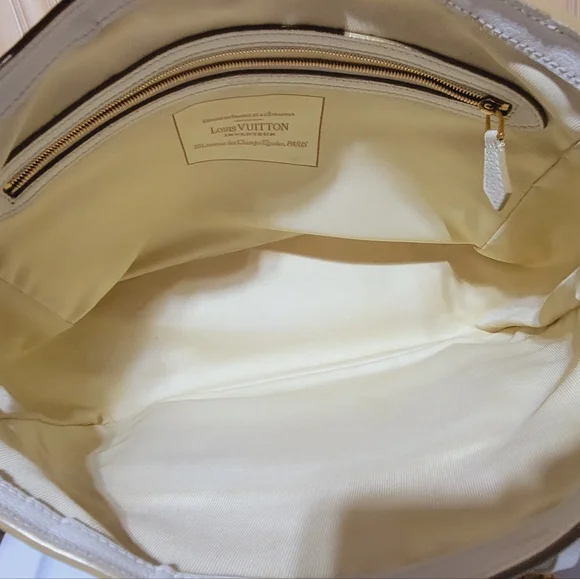 Authentic Louis Vuitton Monogram Blanc Sabbia MM - Picture 5 of 16